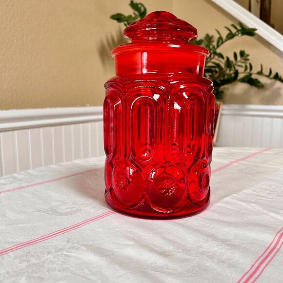 Vintage L.E. Smith Glass Moon and Stars Amberina Medium Lidded Canister - Picture 1 of 7